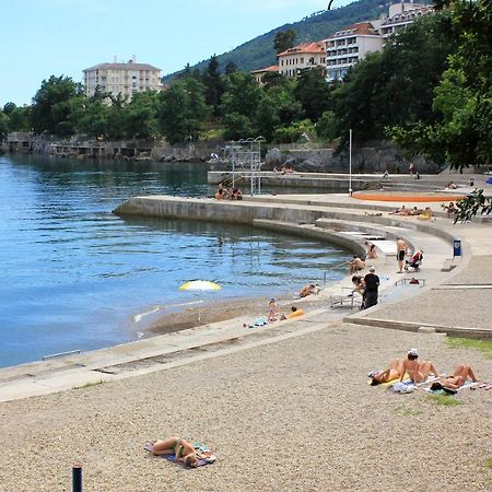 Apartments With A Parking Space Lovran, Opatija - 7713 Eksteriør bilde